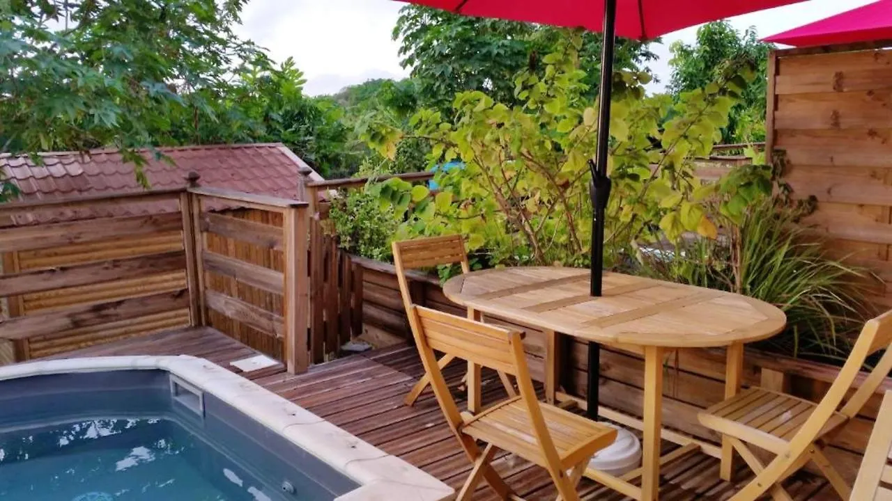 Maison Charmante Le Moule + Piscine